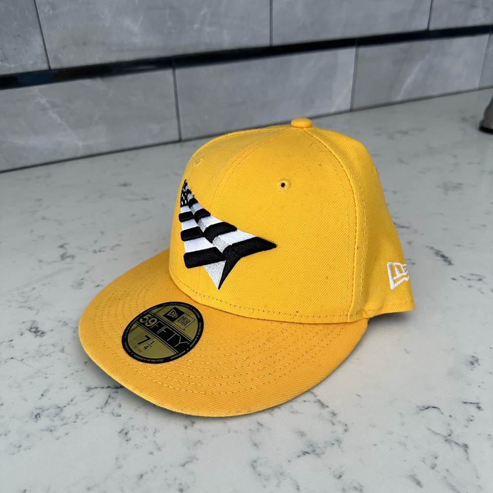 Paper planes fitted new never worn 7 1/4th